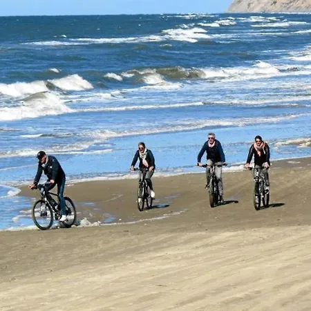 Vakantiehuis By Hus Blokhus-hune Til 10 Pers Privat Gardhave